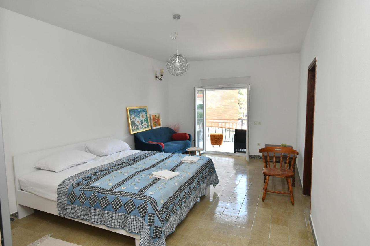 Apartmani Dora Duboka Exterior foto